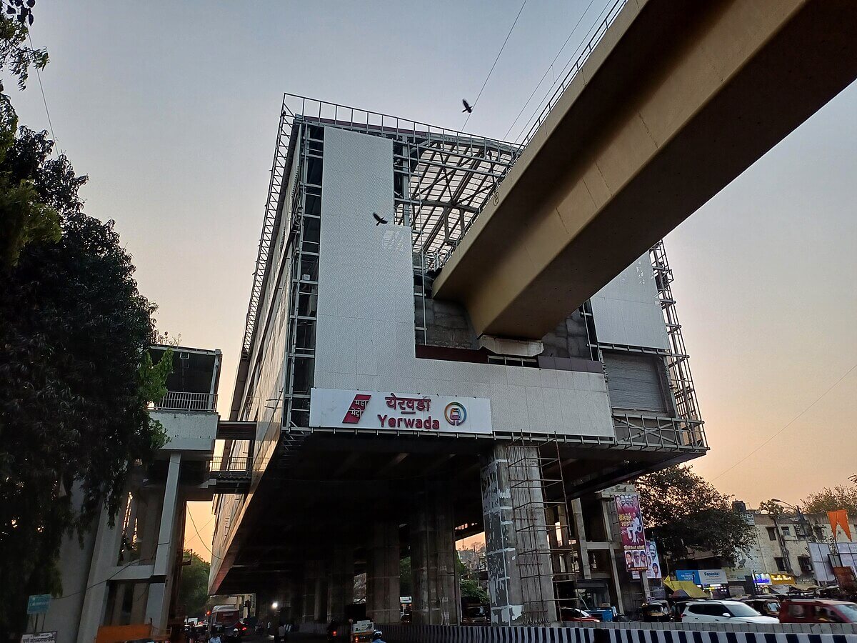 Yerwada Metro Station