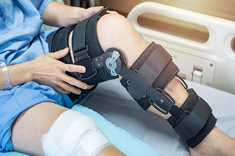 When Should You Use A Knee Brace vs Knee Cap For Joint Pain?