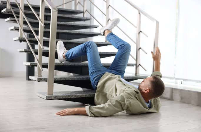 How Slip and Fall Lawyers Use Maintenance Records to Investigate Unsafe Property Conditions